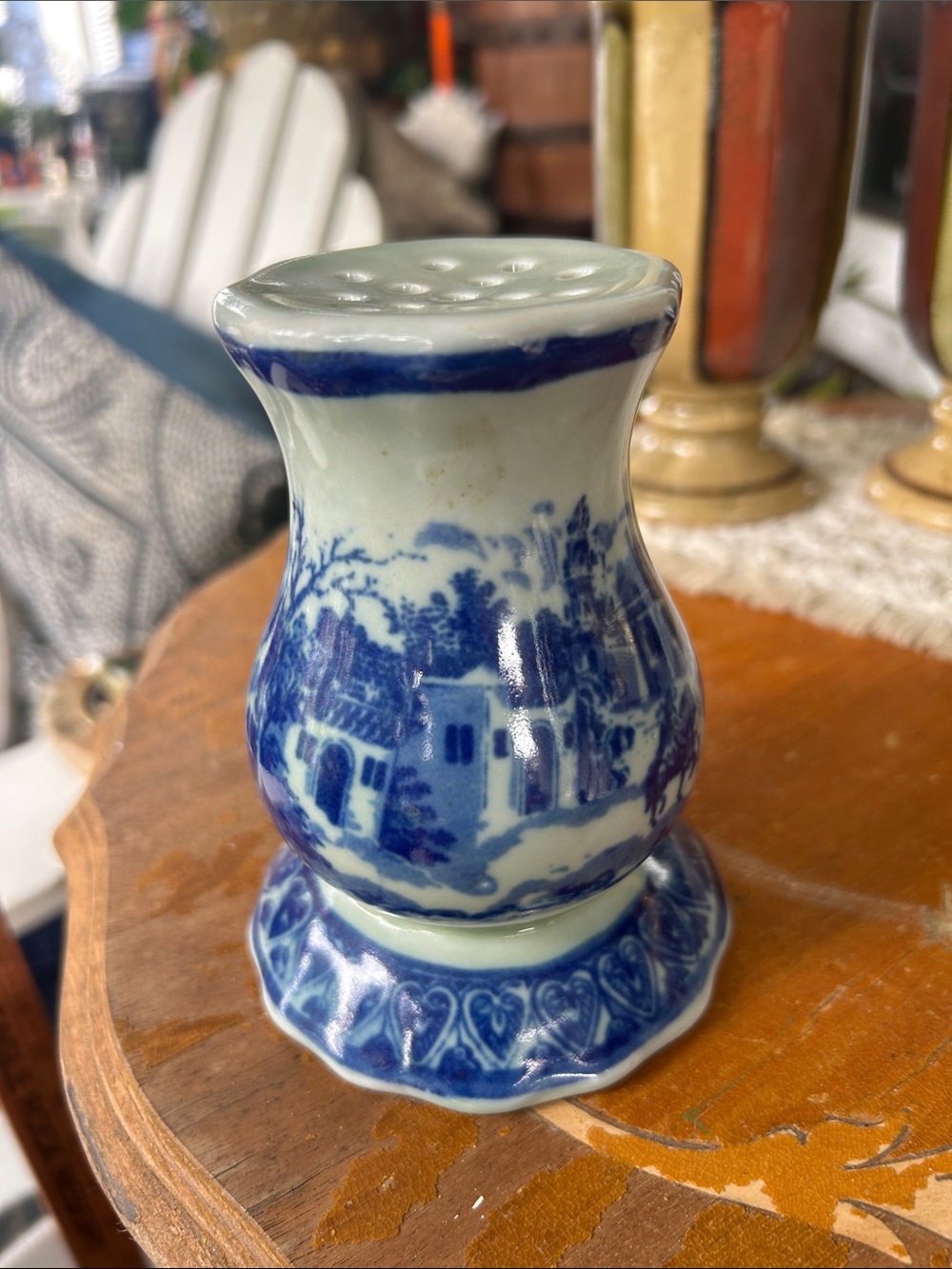 Vintage Victoria Ware Ironstone Flow Blue Hatpin Holdet
